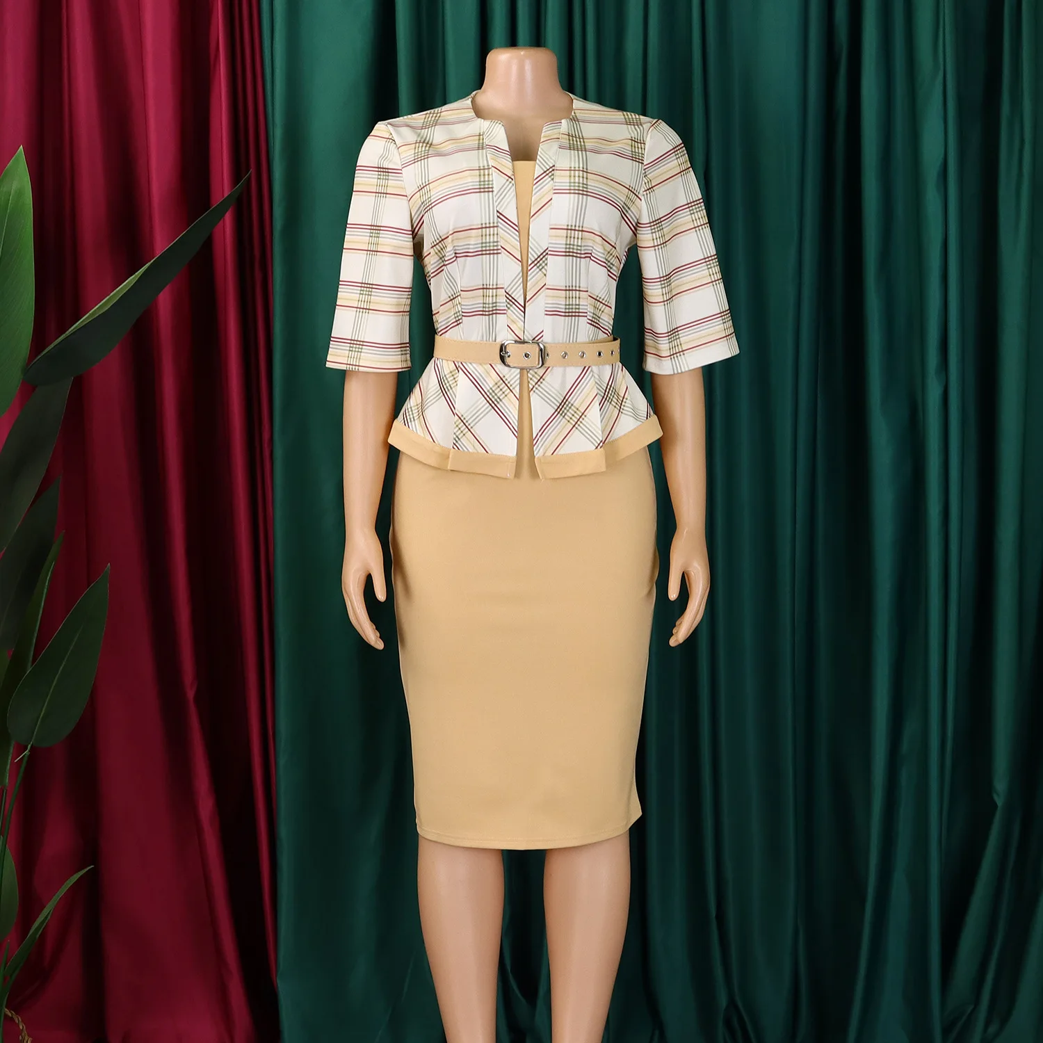 

Fashion Half Sleeve Polyester V-neck Bodycon Dress Outfits Dashiki African Clothes Summer Plus Size African Dresses for Women