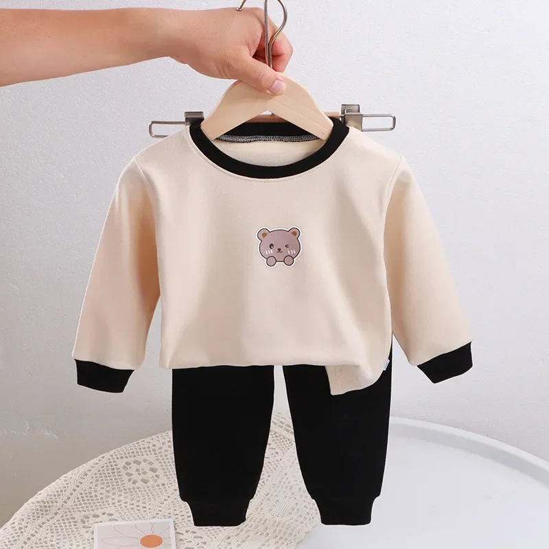 Pyjama chaud d'automne pour enfants, T-shirt de dessin animé mignon, pantalon en Y, vêtements de nuit décontractés pour bébé, ensembles de vêtements de sous-vêtements pour garçons et filles, nouveau, 2024