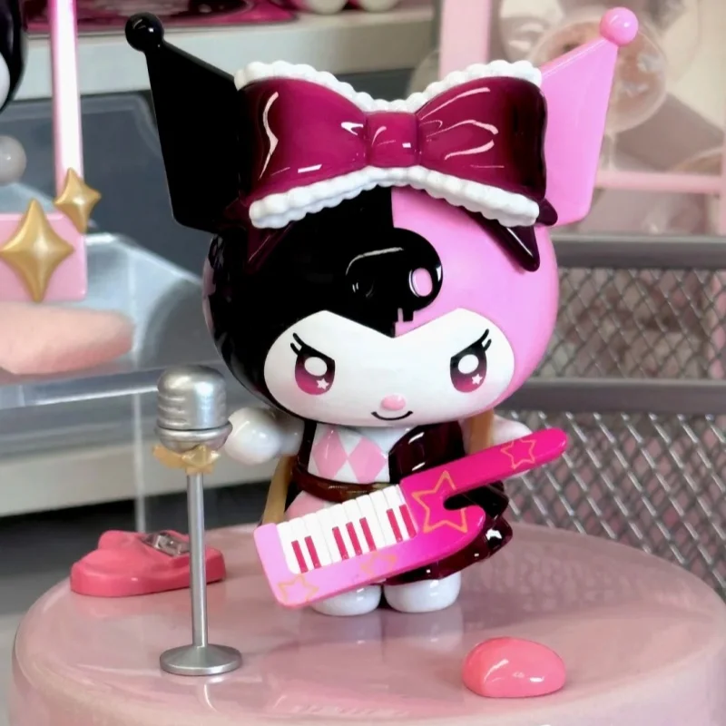 متوفر في المخزون حقيقية Toptoy سانريو كورومي إثارة المعبود سلسلة صندوق أعمى Kawaii Kuromi عمل الشكل مفاجأة صندوق عيد الميلاد هدية عيد الميلاد
