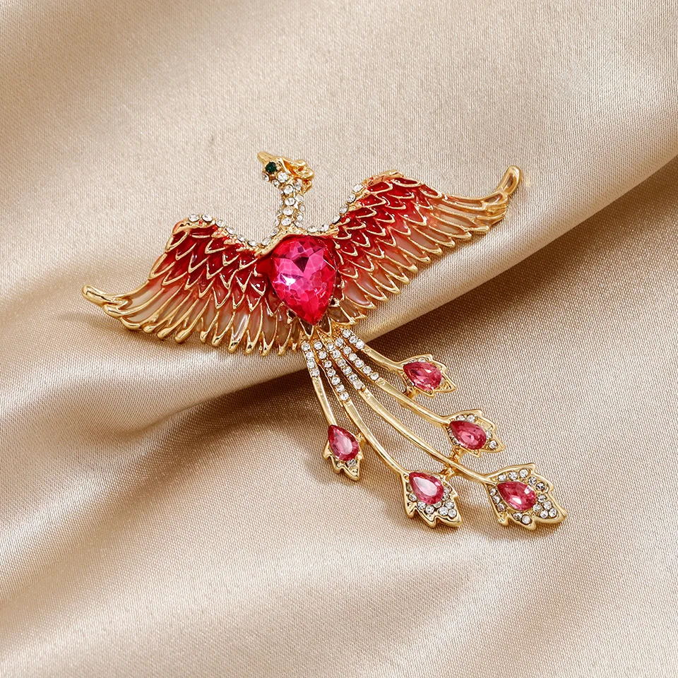 Fashion Divine Beast Phoenix Brooches Retro and Noble Legendary Animals Pins for Women Rhinestone Party Office Brooch Pins Gift