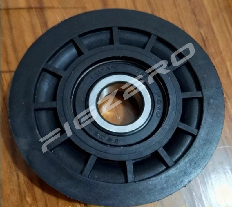 1G772-74320 Fan Belt Tensioner Pulley Tractor Parts for Kubota M704