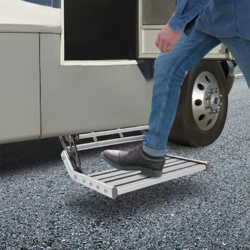Luxury Travel Equipments High-Grade Aluminum Alloy RV Folding Step Single Caravan Motorhome Accessory Strong and Durable