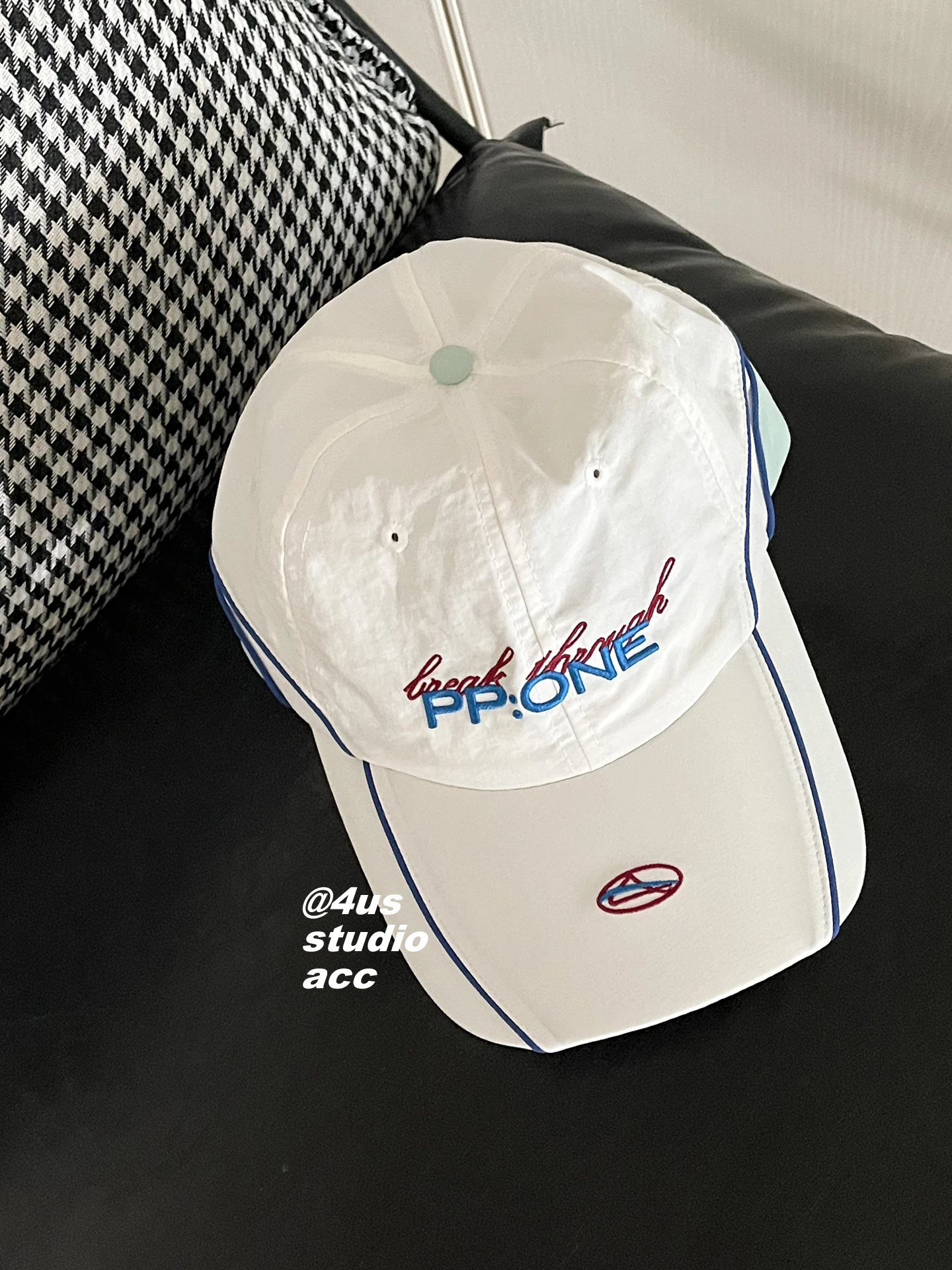 

Summer quick-drying breathable thin baseball cap female letter embroidery sports cap shows small face