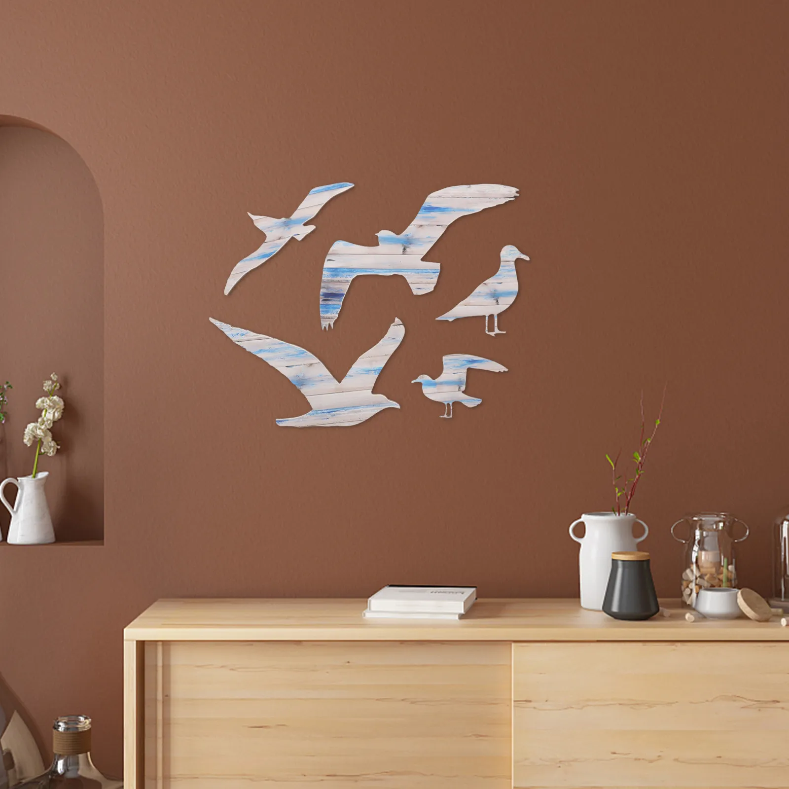 5Pcs Wooden Seagull Beach Wall Art Vibrant Nautical Wall Hanging Ornament Symbolizing Freedom Tranquility for Coastal Bedroom