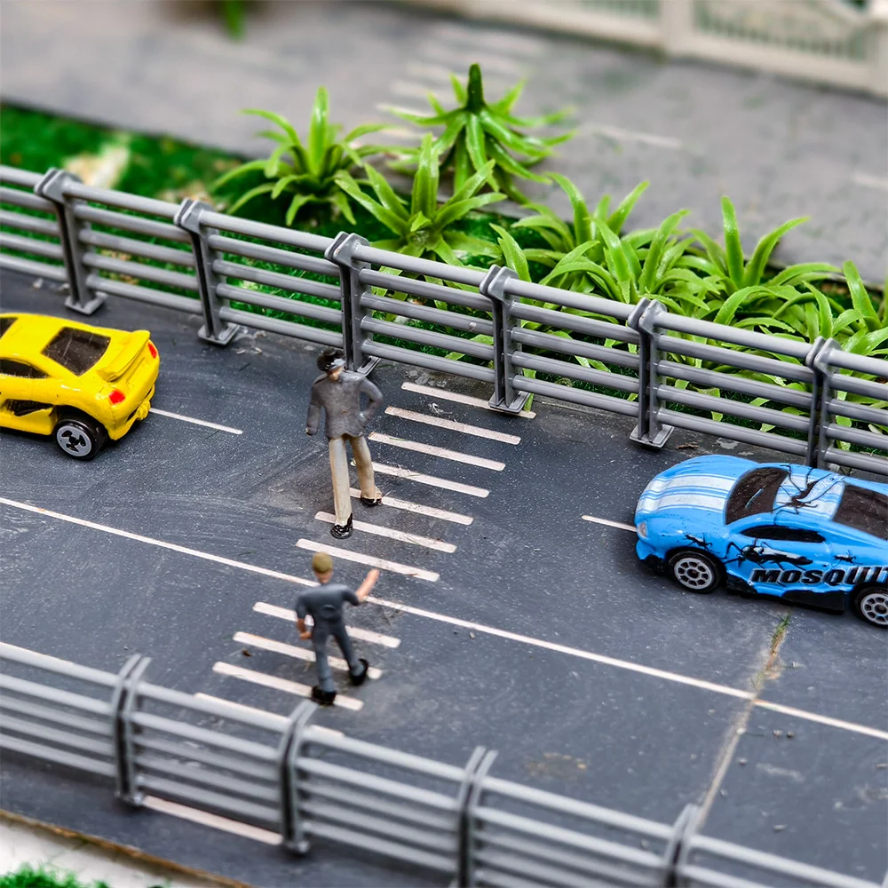 

1pcs Miniature Highway Guardrail Railway Train Layout DIY Street Accessories Mini Road Lsolation Fence Model Toys Diorama Kits