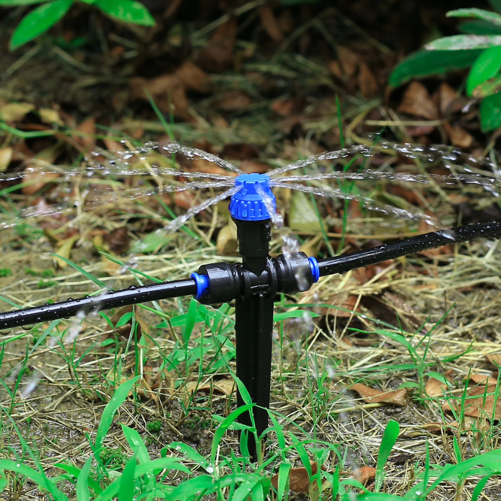 10pcs Adjustable Bracket 8 Hole Sprinkler 180° Rotatable Micro-spray Droplet Emitter Watering Sprinkler Garden Irrigation Tools