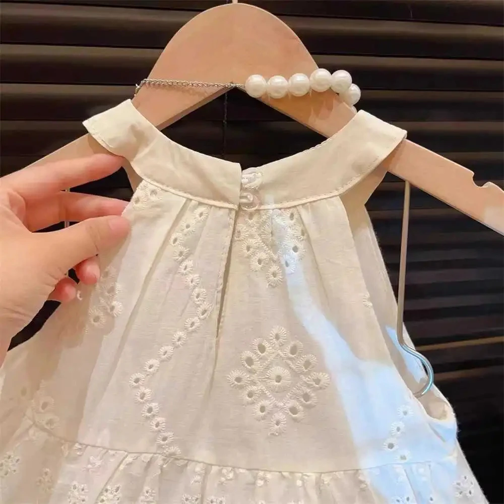 Bear Leader Cut-out Design Girl's Dress 2025 Summer Little Girl Fashion Sling White Holiday Medium Length Vest Dress Girls Dress