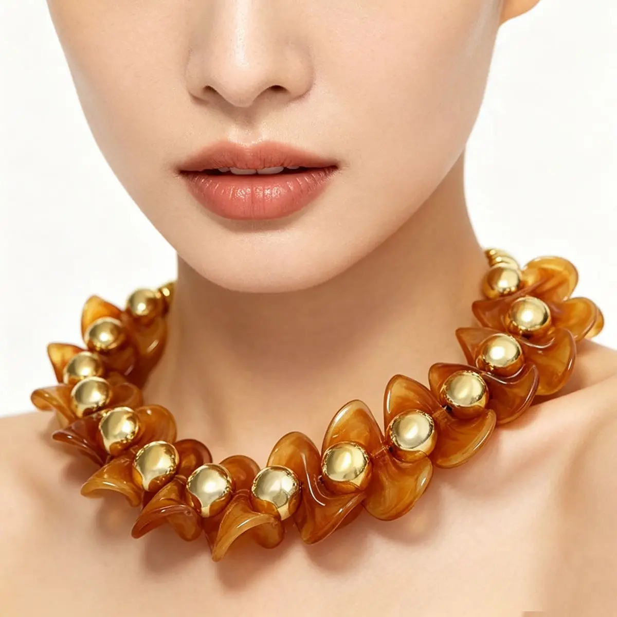 European and American Light Luxury High-end Creative Design Wool Roll Geometric Ccb Beaded Statement Necklace for Women