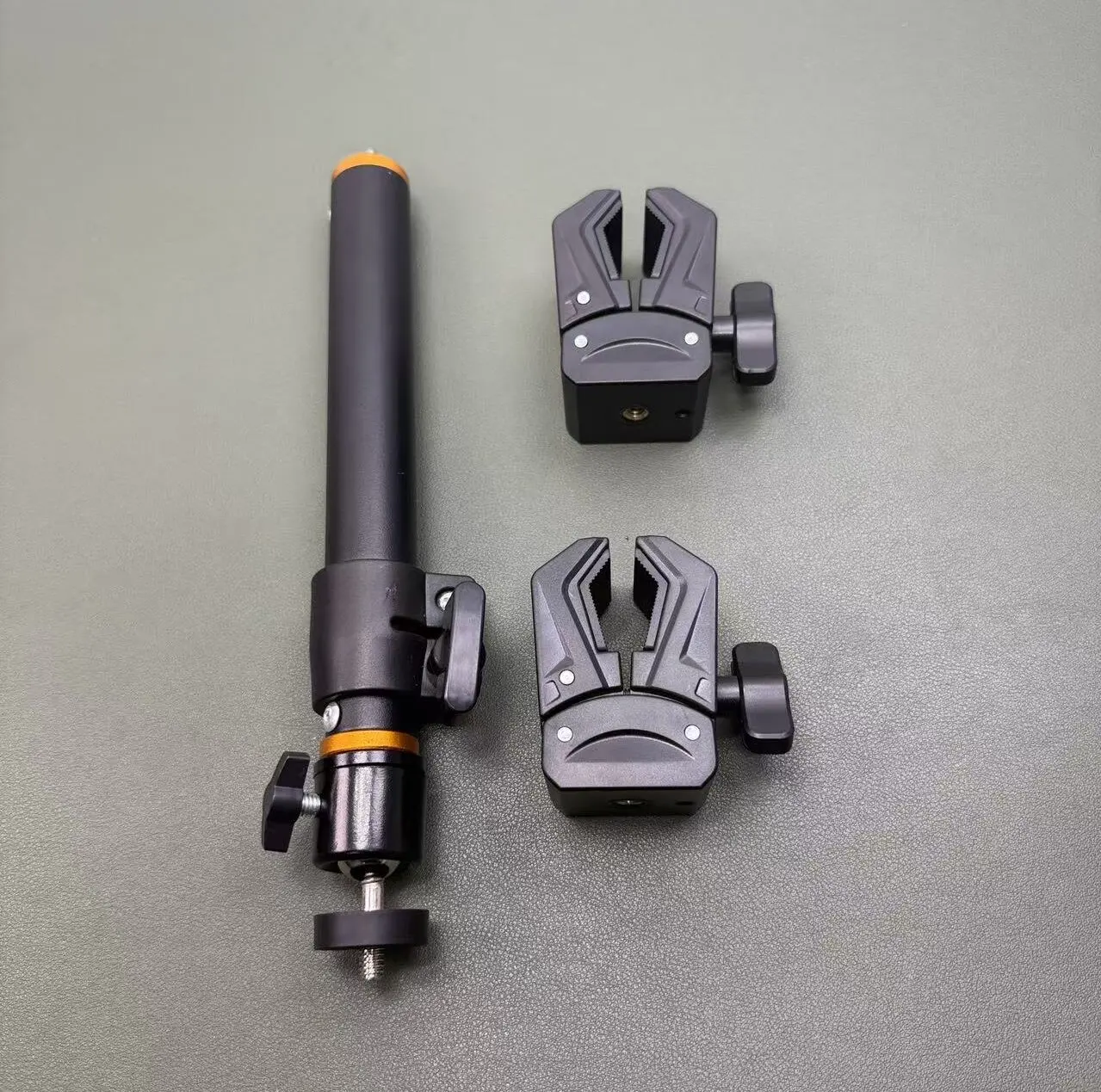 Universeller Doppelkopf-Metall-Selfie-Stick mit 360°-Rotation, Verlängerungsstab und Gimbal-Stabilisator – Detail 5