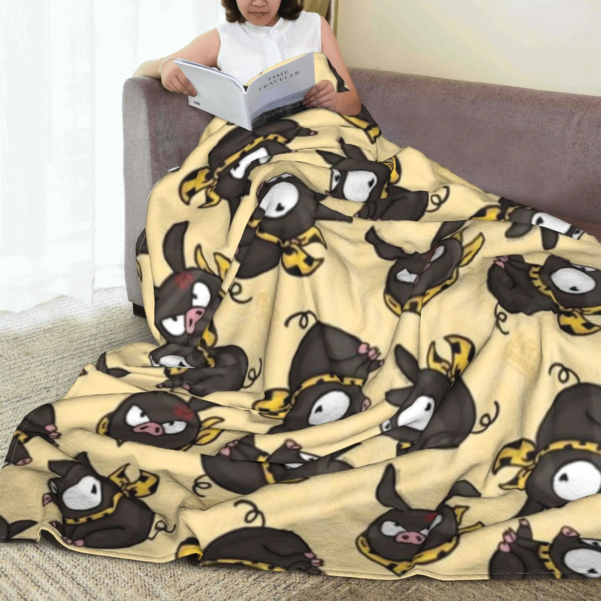 

P-chan Ryoga Lost Pig Ranma 1⁄2 Adventure Comedy Blanket Super Soft Throw Blanket for Sofa Bedding Travel Throws Bedspread Quilt