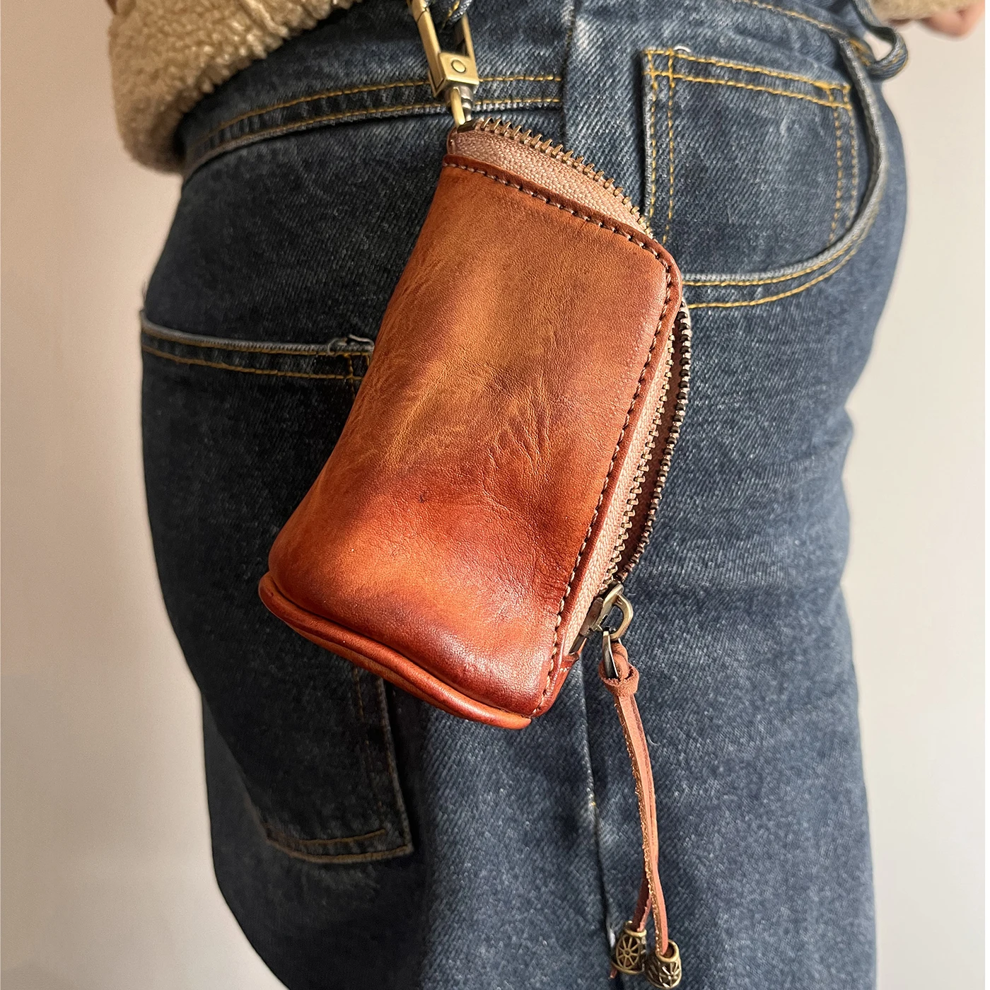Luxury Genuine Leather Car Key Vintage Men and Women Waist Hanging Cowhide Key Case Housekeeper Home Organizer Zipper Coin Purse