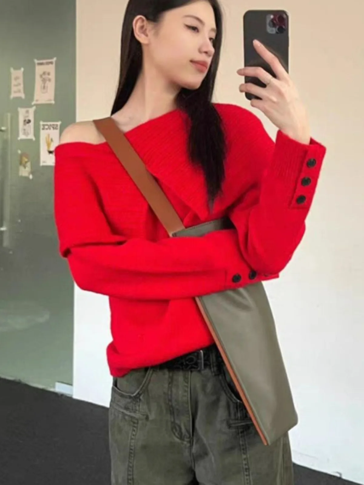 

Красный вязаный свитер Cisas на одно плечо для женщин с отложным воротником из ткани Camere, универсальный четырехсезонный слей