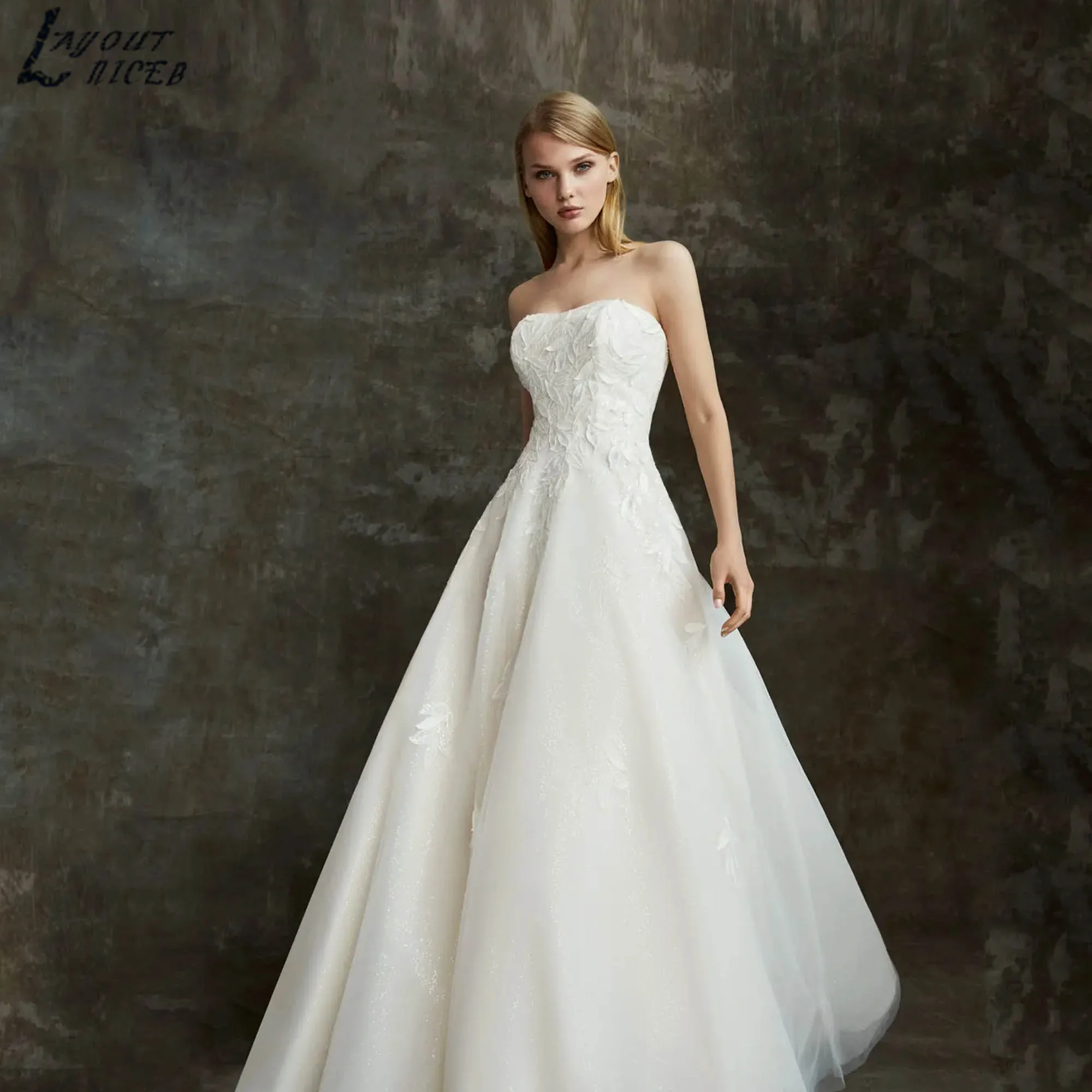 A-line Appliques Wedding Dresses Classic Romantic Strapless Tulle Bridal Gowns 2025 Backless vestidos de novia Customized