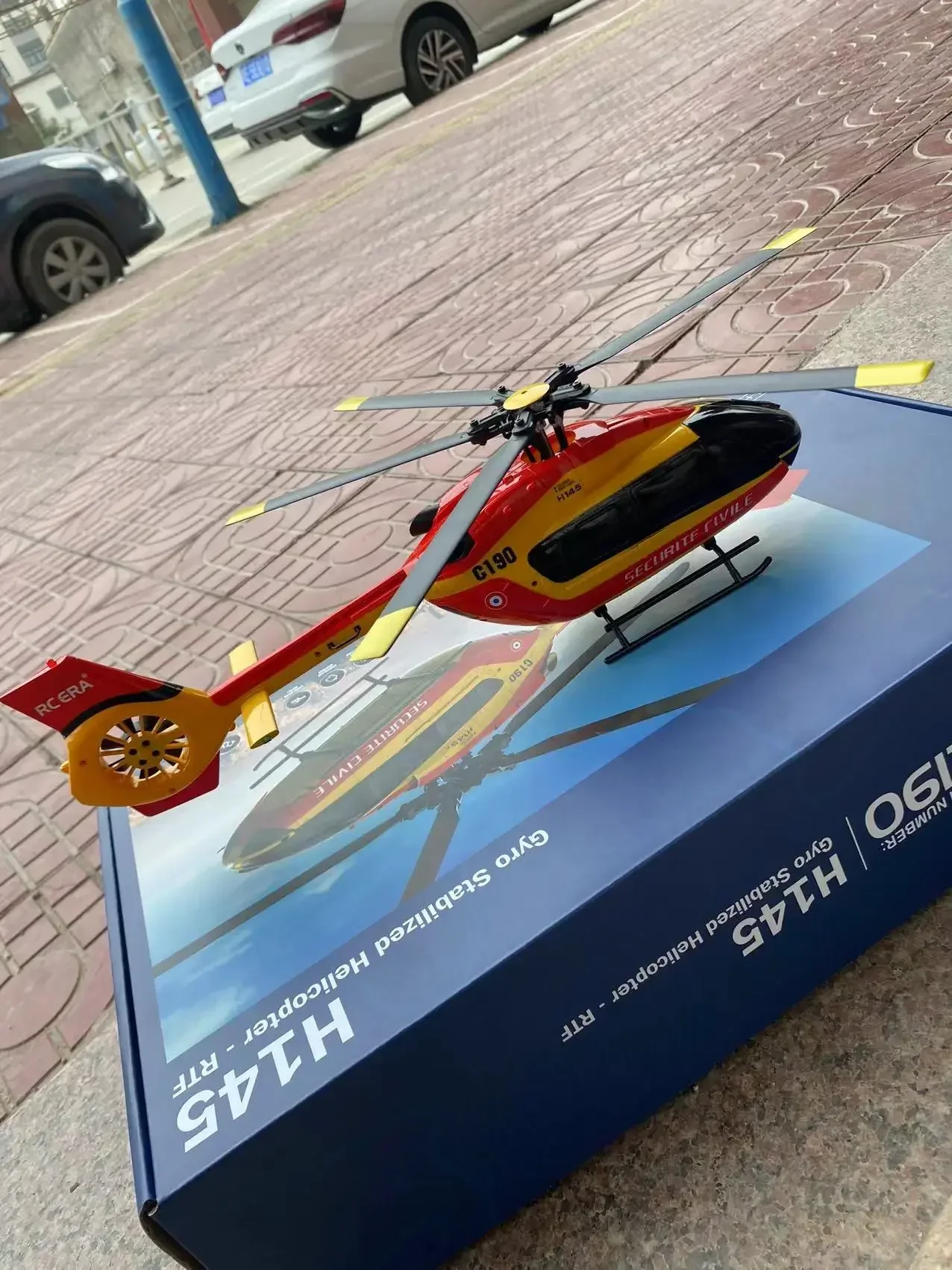 Rcera Helicóptero de Controle Remoto, C190, Dual Brushless, 6-Channel Rotor Único, Aileron, Free Tail Duct, Câmera de Simulação, Câmera H145