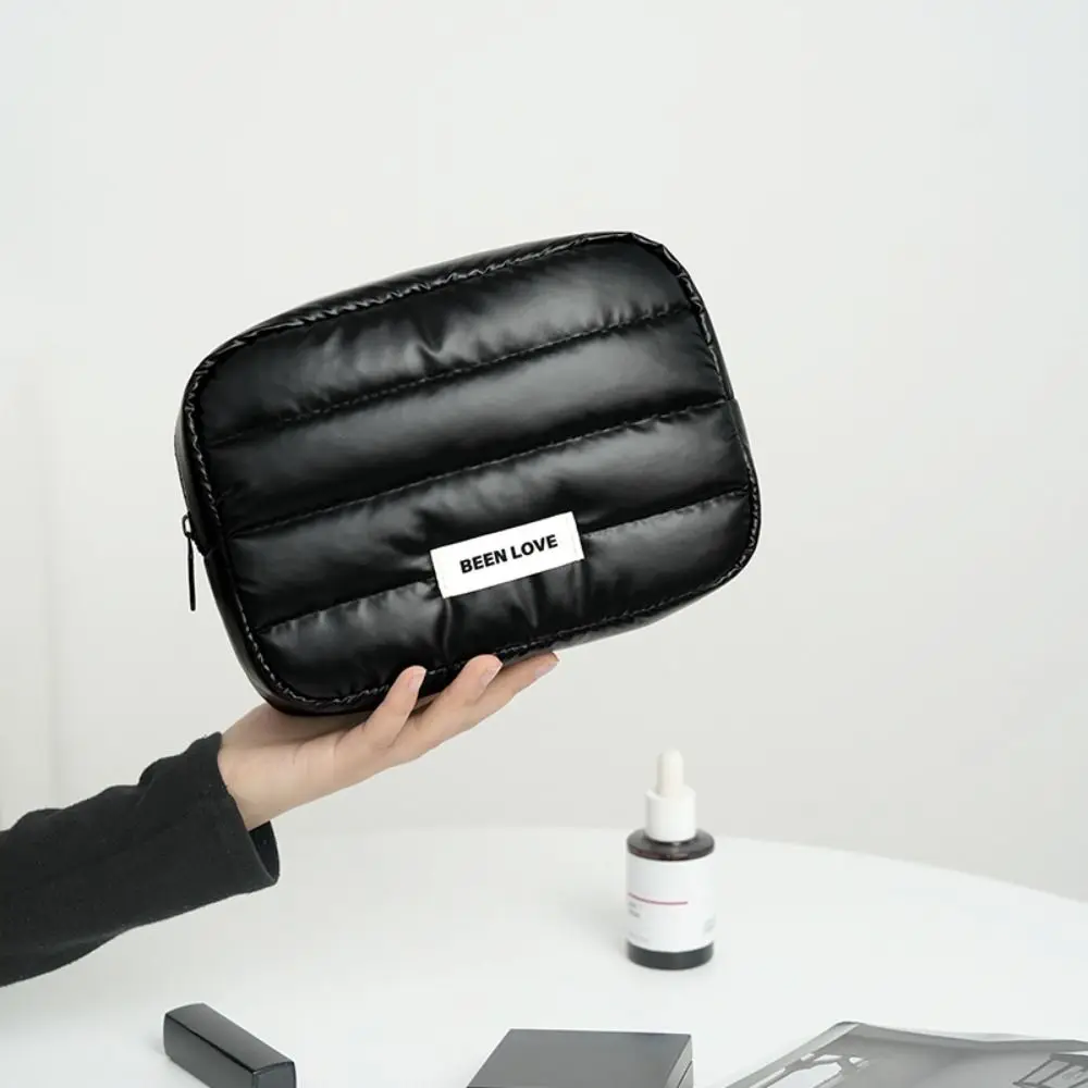 Portable Down Puffy Makeup Bag Large Capacity Solid Color Travel Quilted Toiletry Bag Zipper Fluffy Skincare Storage Bag