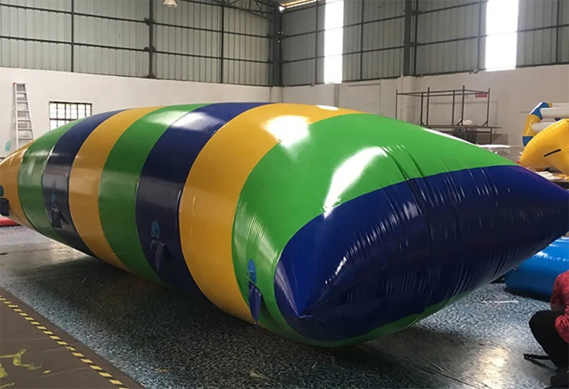 Free Shipping 10x3m 0.9mm PVC Tarpaulin Inflatable Water Blob Inflatable Jumping Pillow Water Jump Blob Come With a Pump