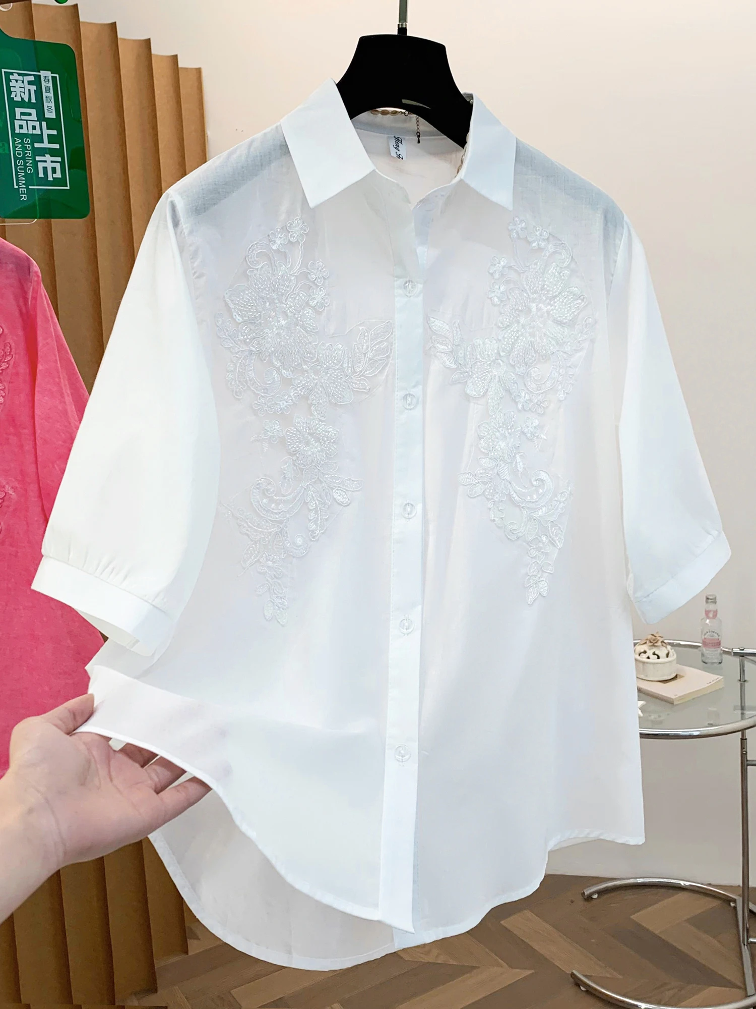 

Новая модная женская рубашка с цветочной вышивкой, летняя, с воротником поло, на одной пуговице, с коротким рукавом, свободный кардиган, повседневный офисный топ для женщин