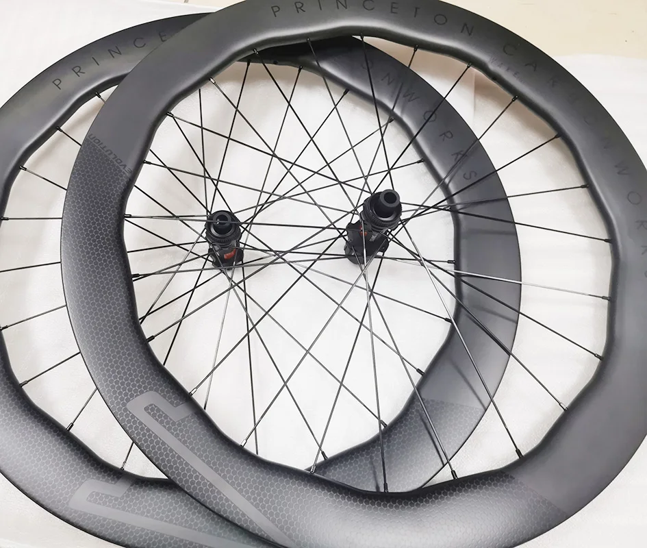 Light Width 31mm 6560 Carbon Clincher Disc Road Bike Wheel Ceramic Ratchet 36T Custom Sticker Gravel Bicycle Wheels 700C