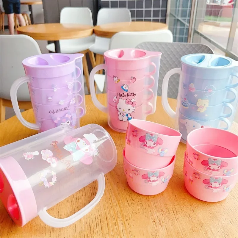 

Sanrio Water Bottle Animation Kurumi My Melody Cinnamon Roll Water Bottle Set Home Plastic Large Capacity Cold White Water Cup