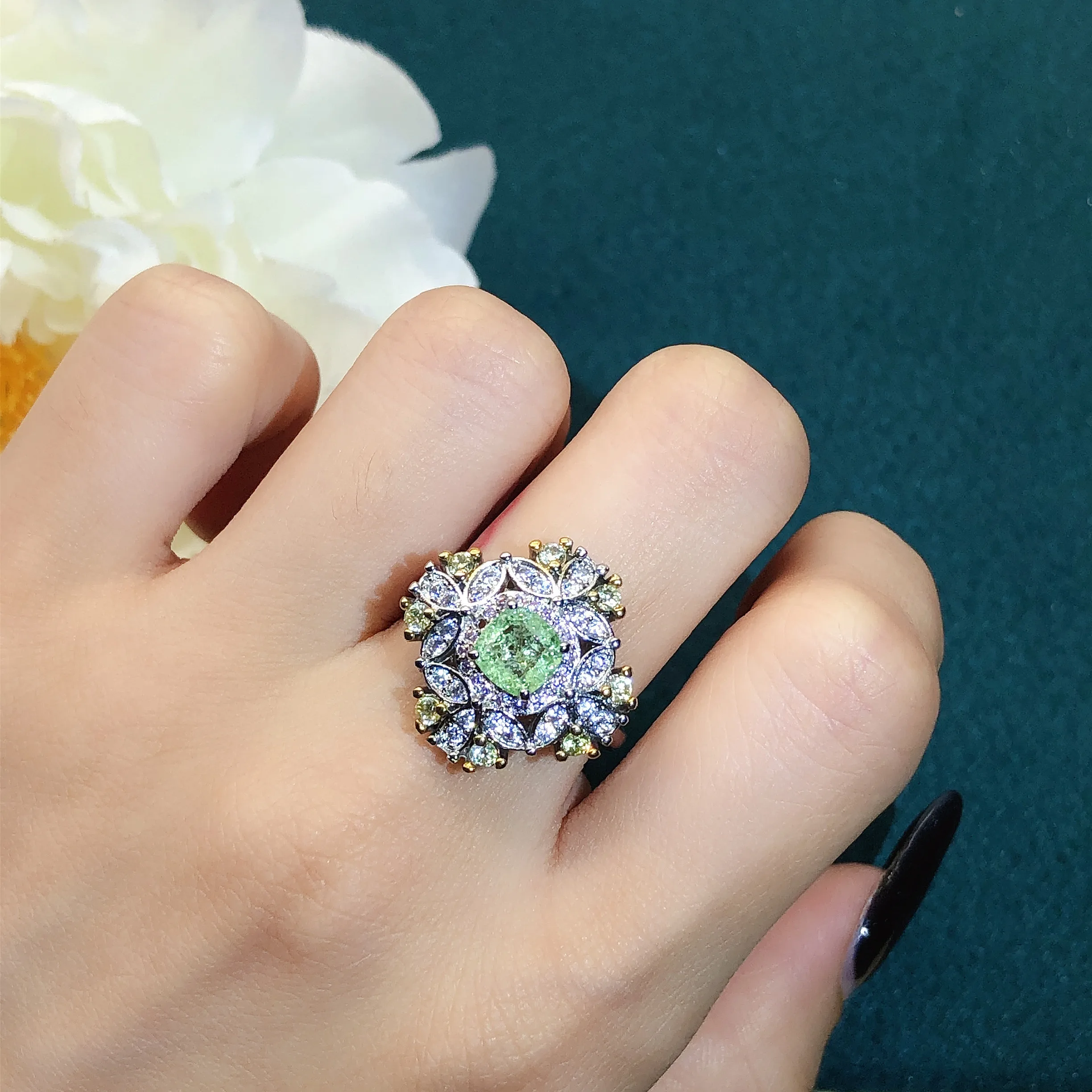 

Exquisite Open Ring Set with Icicle een Imitation Gemstone Dual Color Sparkling Diamond Engagement Ring for Women