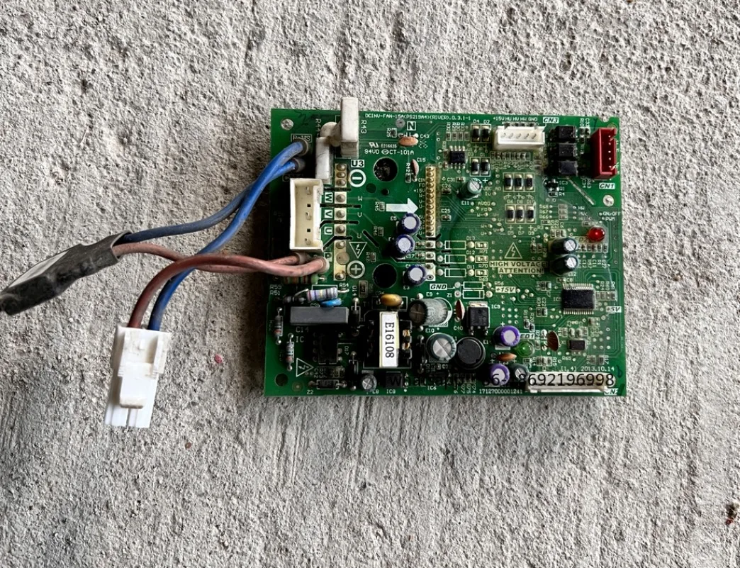 Anwendbar auf Midea Central Air Conditioner, meistens Online-Lüfterantriebsmodul, Computerplatine 17127000001241