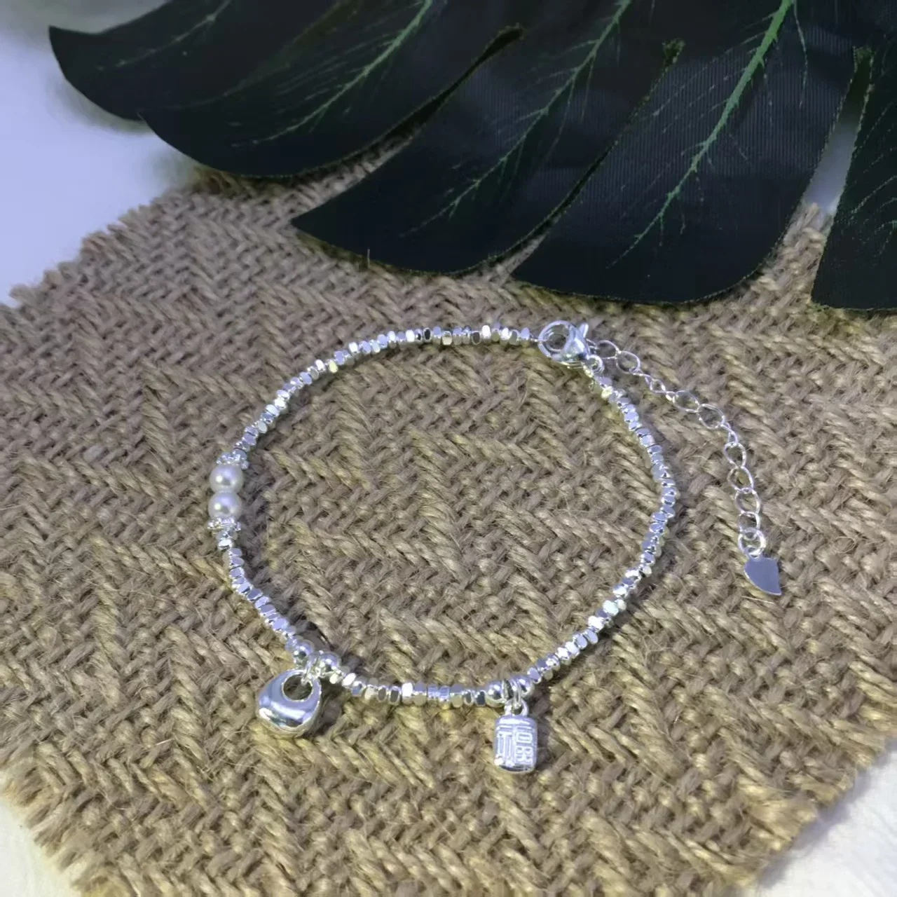 New Fashionable, Exquisite and Cute Lucky Small Ingot Broken Silver Classic, Small and Minimalist Bracelet Valentine's Day Gift