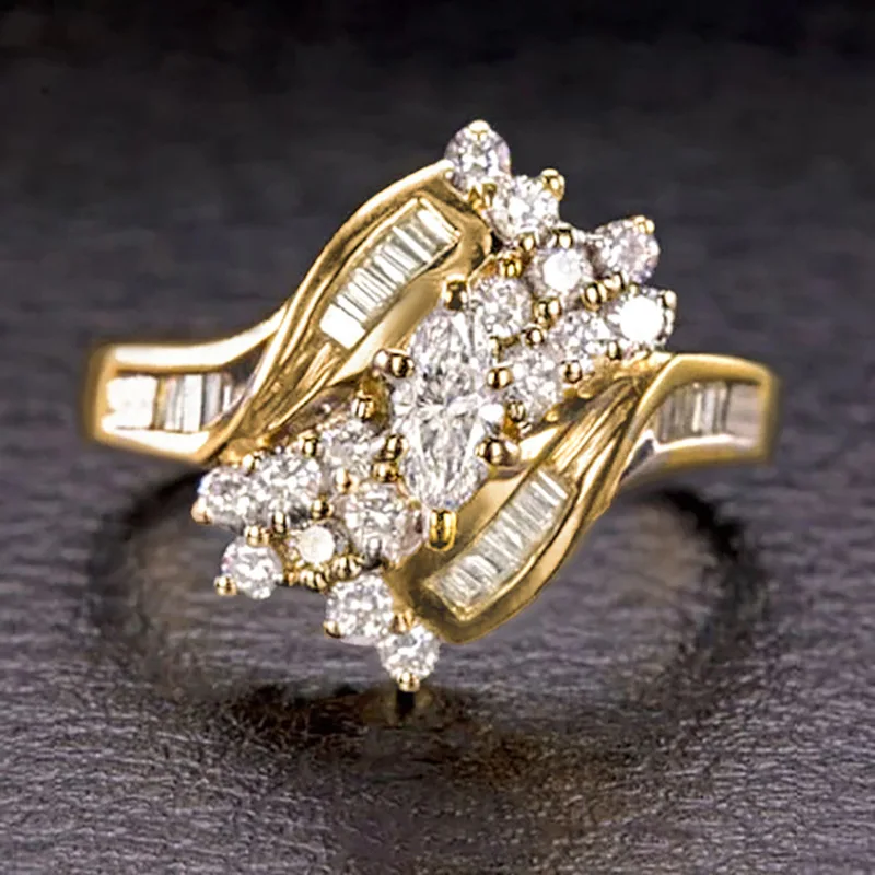 European and American New Trendy Niche Group Zircon Inlaid Ring, Women's Personality Exquisite Horse Eye Shaped Accessory