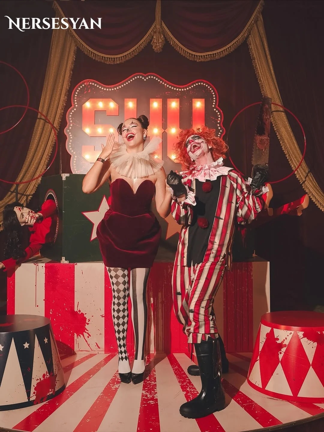 

Nersesyan Red Velour Short Prom Dresses Off Shoulder Velvet Mini Dress Cocktail Party Gowns No Gloves платье женское Customized