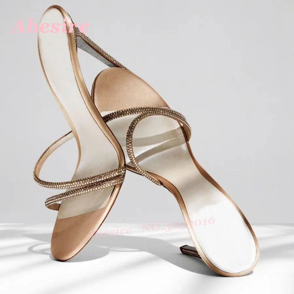 

Атласные тапочки с круглым носком и ремешками, женские туфли без шнуровки на шпильке, новинка 2023 года, летние туфли на тонком высоком каблуке, роскошная обувь для вечеринок, пикантные