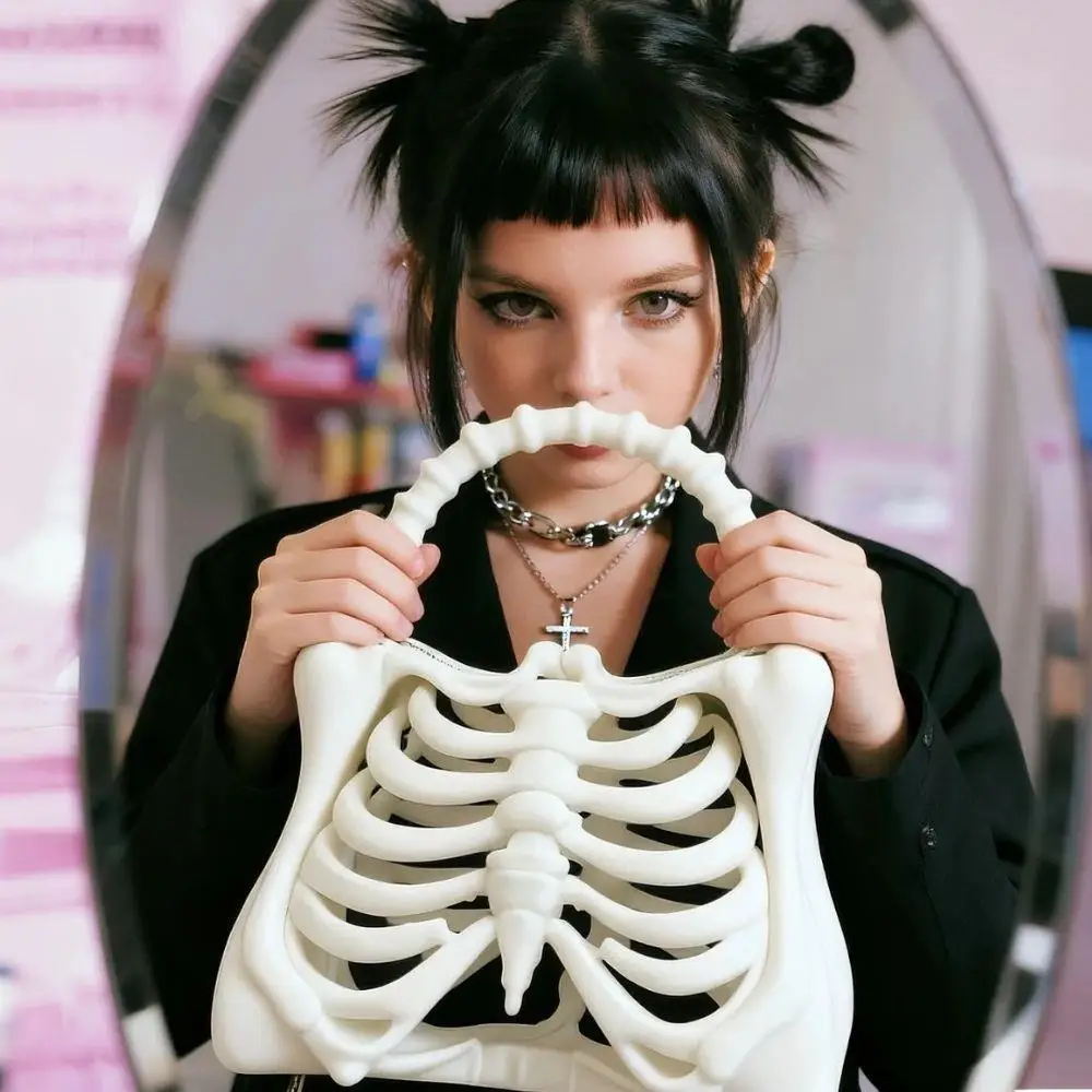 

Y2k Punk Girl Skeleton Handbag Gothic Rib Cage Shape Purse Halloween Party Clutch Bag Unique Skull Bags Hiphop Horror Bone Bag