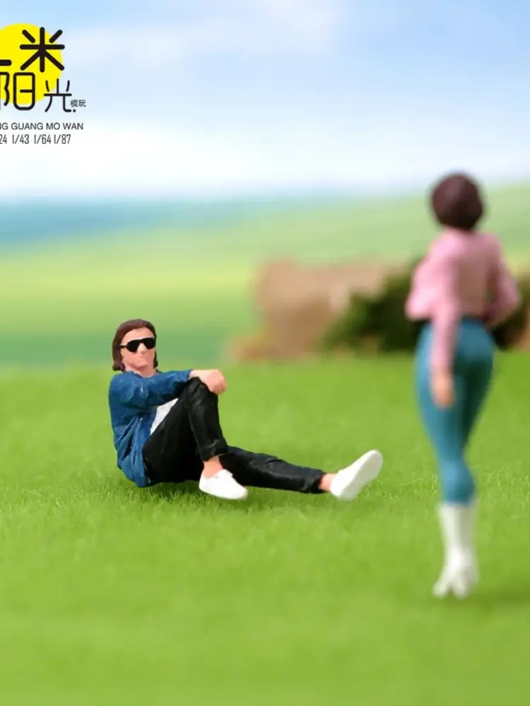 Miniatures peintes 1/18 1/24 1/43 1/64 1/87, figurine d'un homme relaxé aux cheveux longs et aux lunettes de soleil, jouets, cadeau, décoration