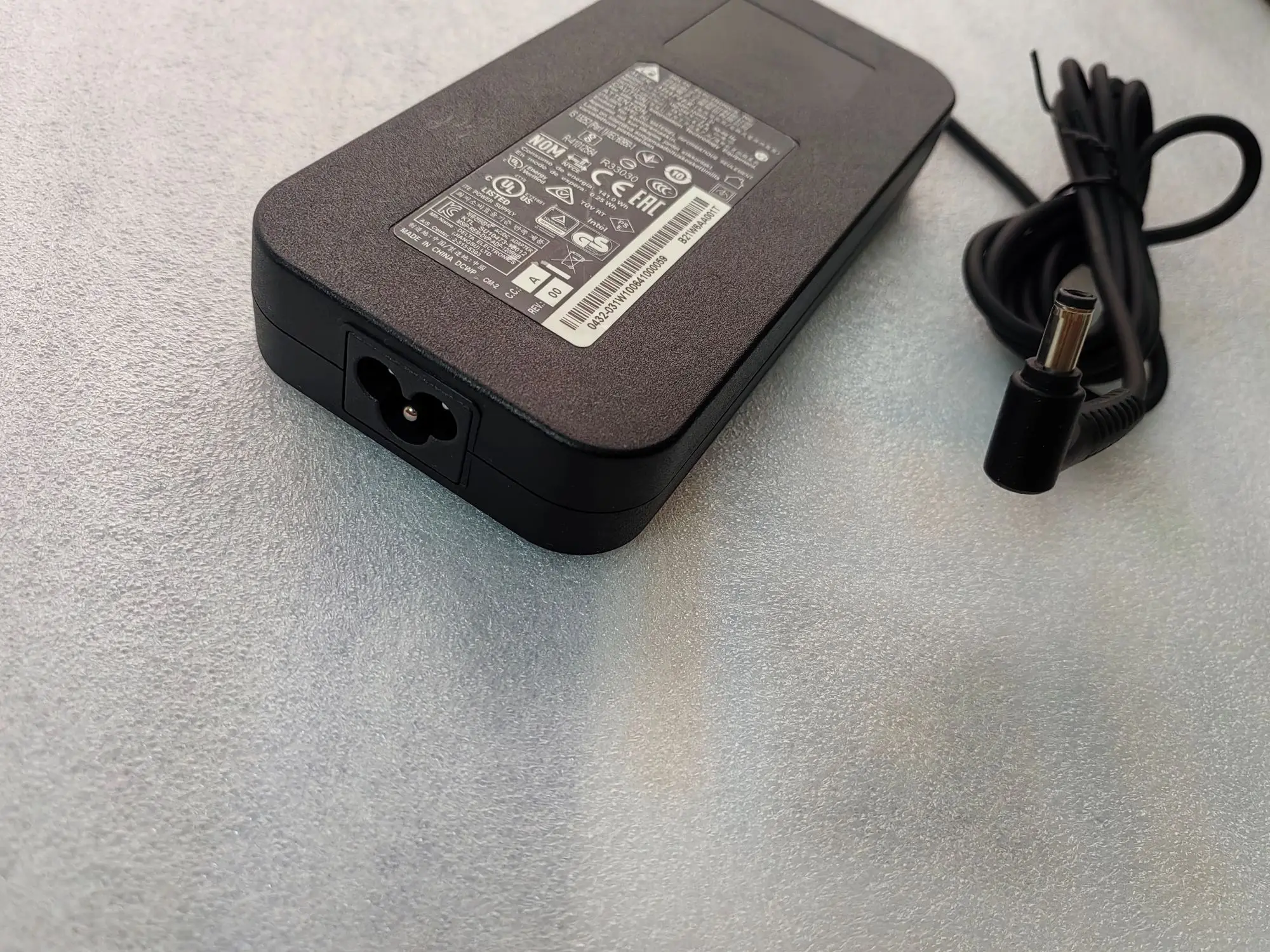 OEM Delta 19V 6.32A ADP-120RH D 120W AC Adapter For Minisforum UM890 Pro Mini PC Original Puryuan Charger
