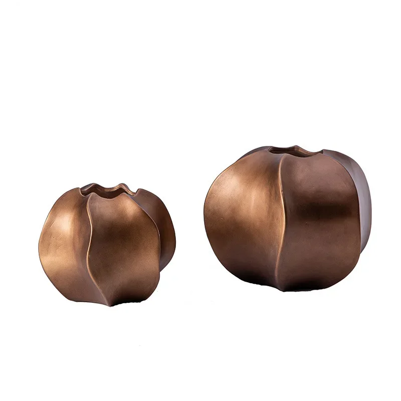 

Chinese black and gold flower ornaments, ceramic handicrafts, creative and simple wind soft flower ornaments