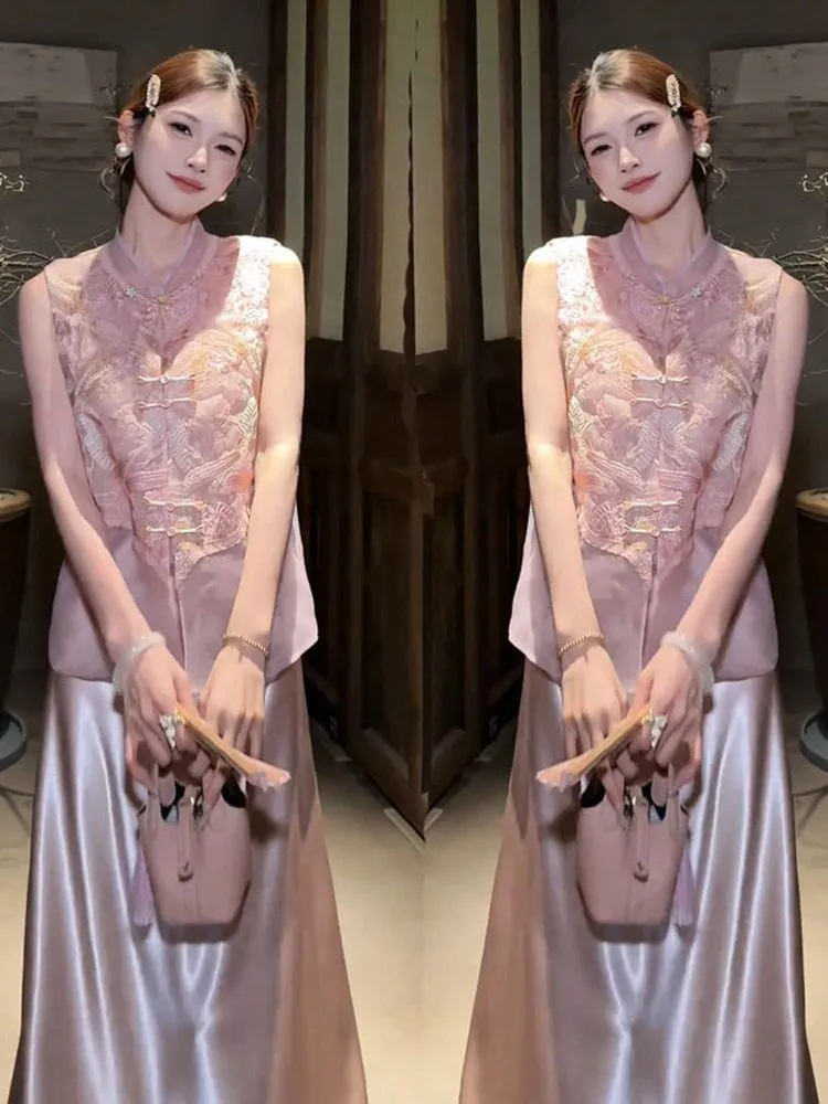 New Chinese-style national trend heavy embroidery sleeveless waistcoat and halter dress for women