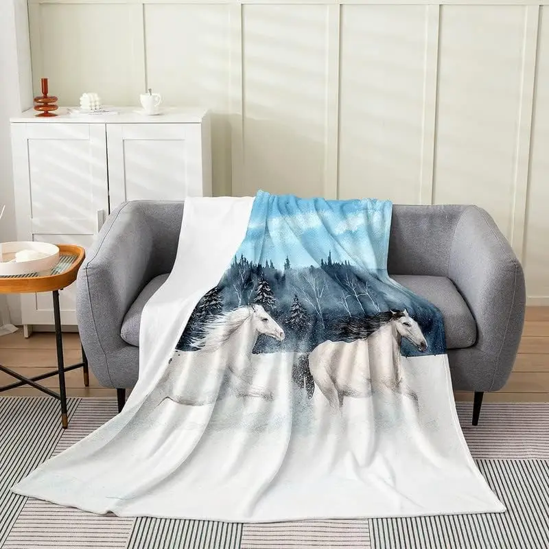 Horse Plush Throw Blanket, Galloping Horse All Season,Bed Blanket Cute Animal Decor Flannel Fleece Blanket Modern Art