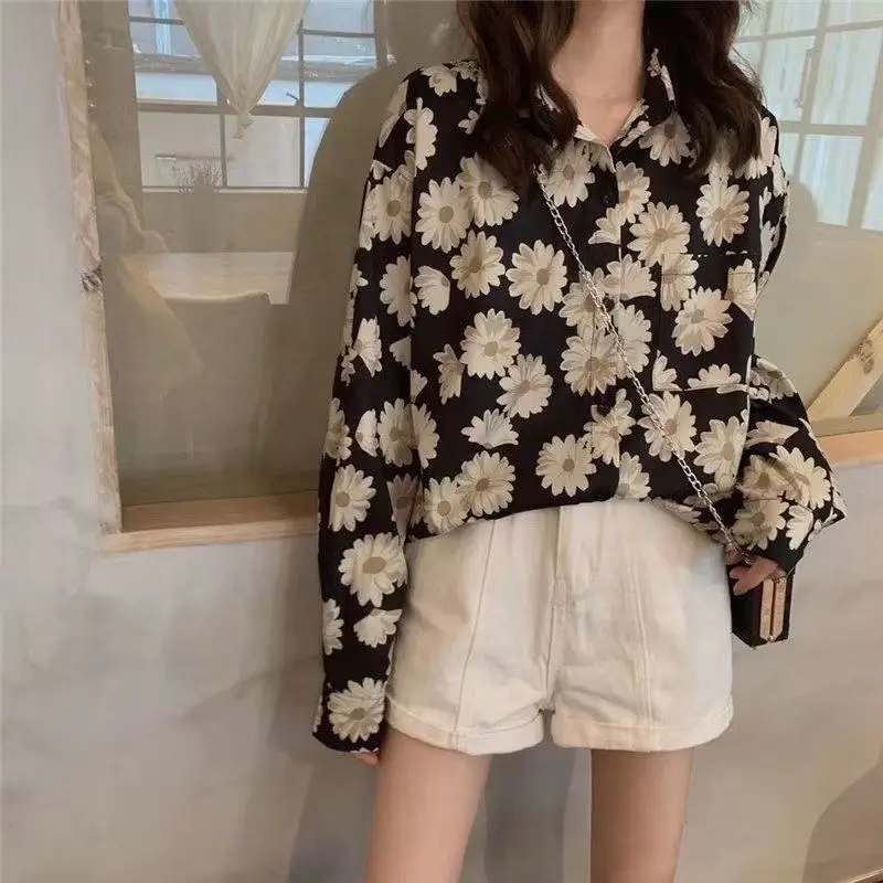 Daisy Print Women's 2023 Shirt Spring and Autumn New Korean Cardigan Version Retro Loose Slimming Long Sleeves All-match Blouses