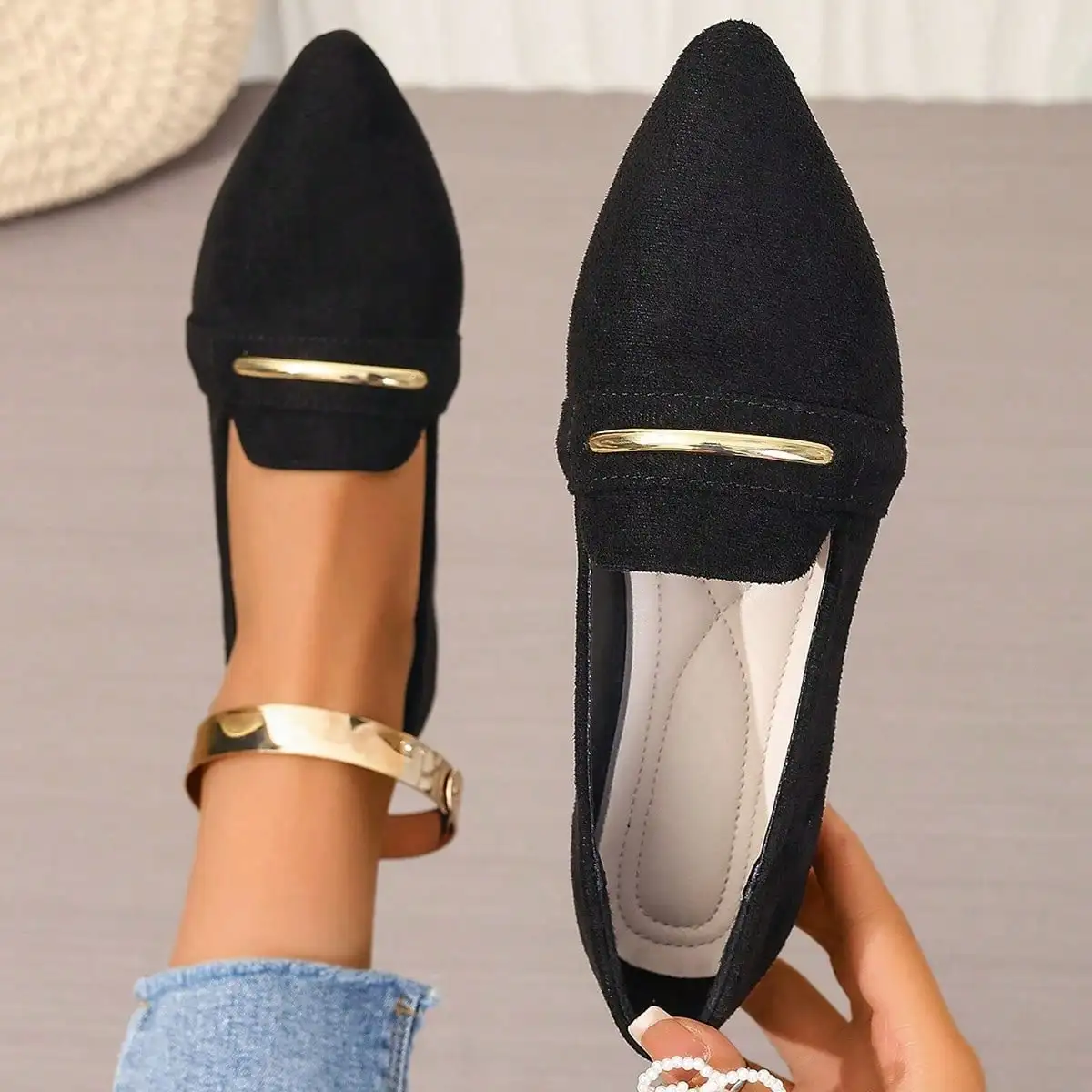 

Women Flats Summer Comfortable Flat Loafers Luxury Elegant Casual Shoes for Women Outdoor Flat Pointed Toe Sneakers Women