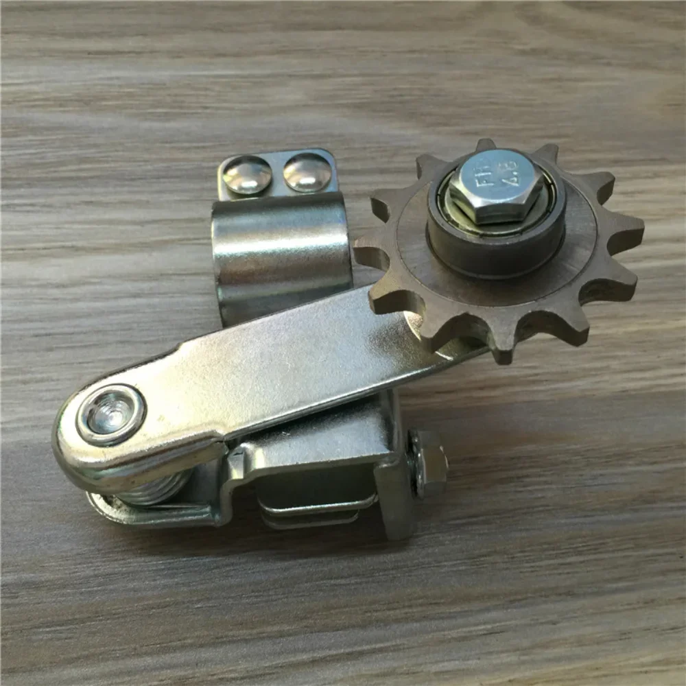 Motorcycle chain tensioner automatic adjustment of the chain tensioner