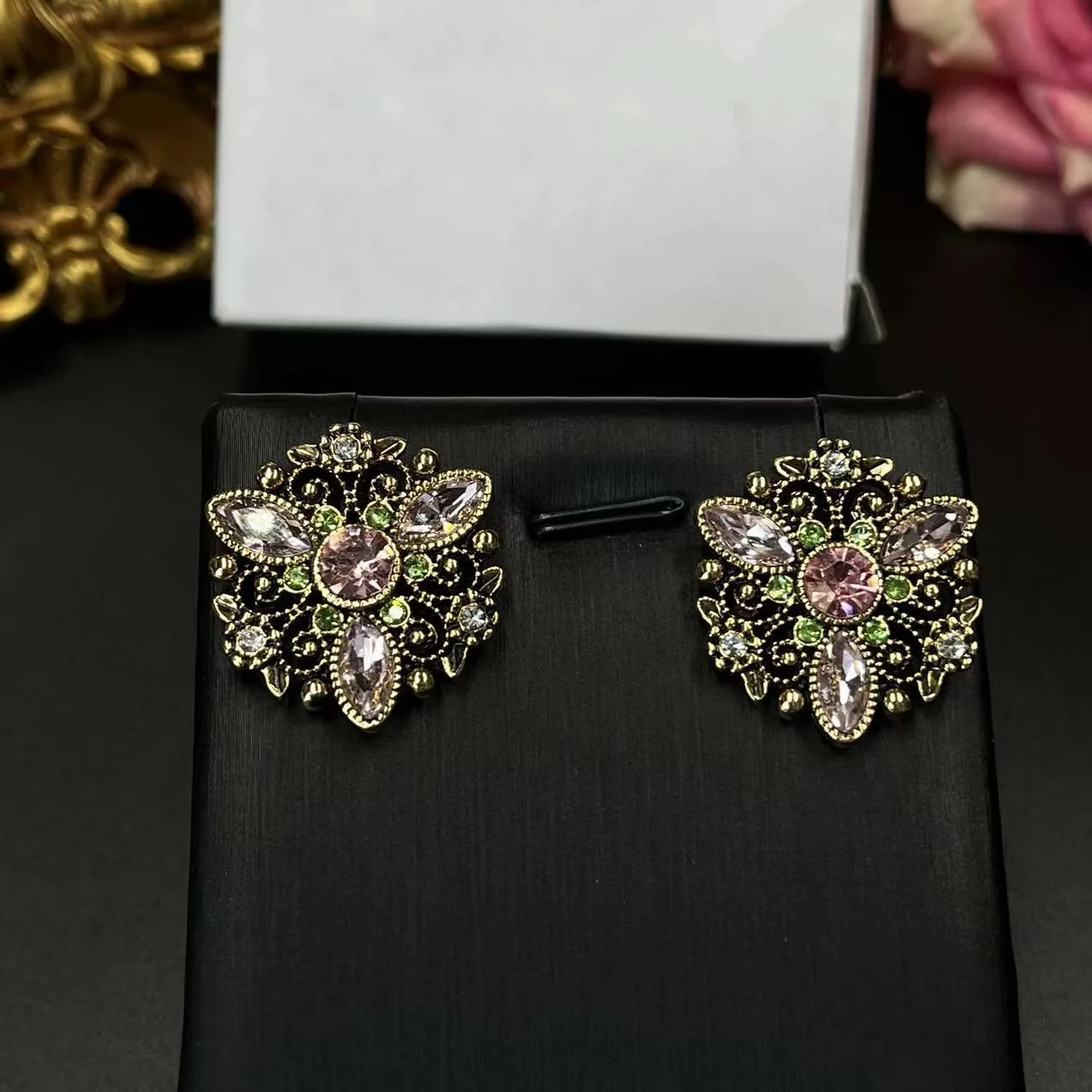 

Vintage Harlem style hollowed out flower rhinestone earrings