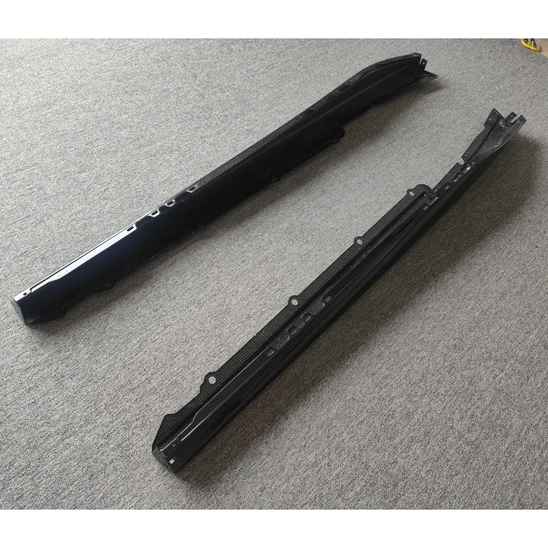 

Suitable for Ferrari 296 Upgraded Carbon Fiber Side Skirt Small Package Side Shovel Kit