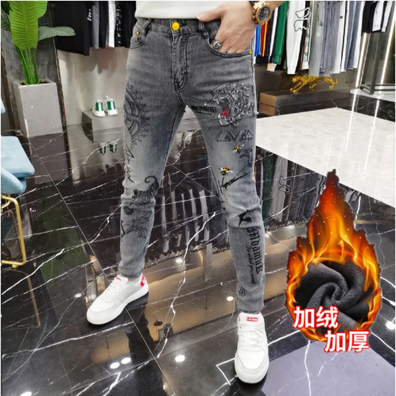 2024 Winter New Casual Men's Warm Fleece Jeans Classic Style Rhineston Tiger Prited Thicken Fit Denim Pants Brand Plush Trousers