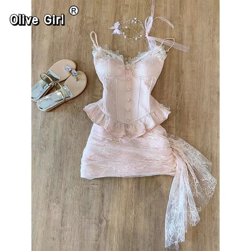 

Olivegirl: Сексуальный и гламурный комплект из двух предметов класса люкс – топ-халтер с кружевной отделкой и пышная чувственная юбка для женщин