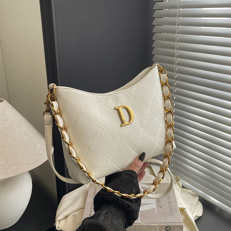 

Classic And Trendy Women's Messenger Bag Leather Crossbody Shoulder Tote Handbag For Stylish Ladies By Designer Brand