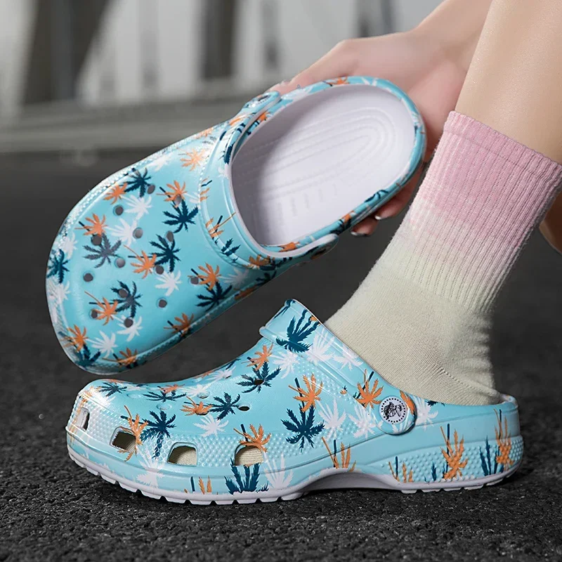 2024Women\'s Colorful Printed Garden Hole Shoes