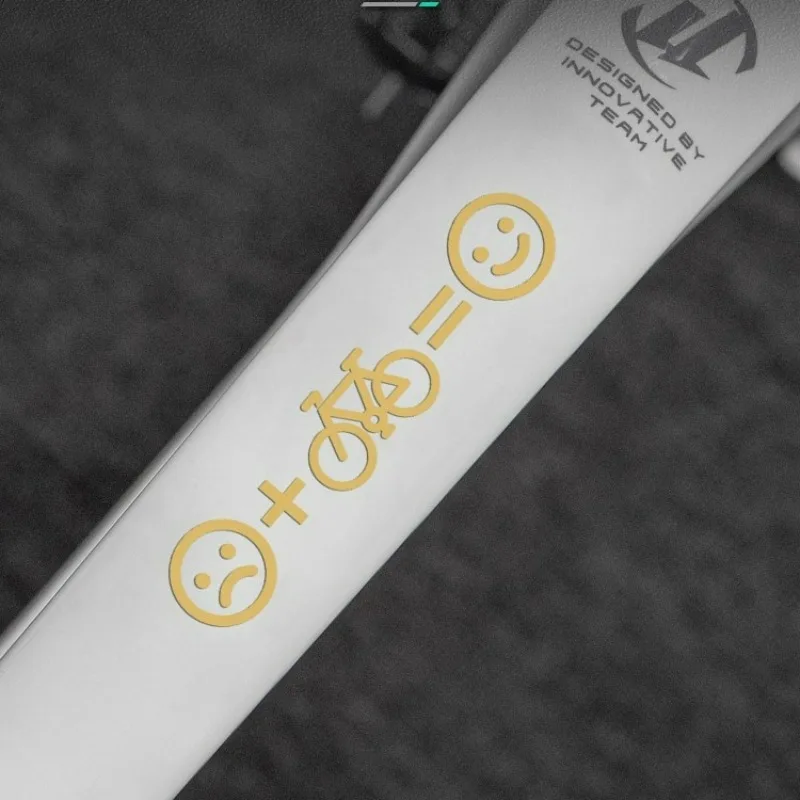4 Stück/Blatt Happy Face Fahrradaufkleber – Rennrad-Dekoration, universell für Motorrad und Auto, Weihnachtsgeschenke – Detail 2