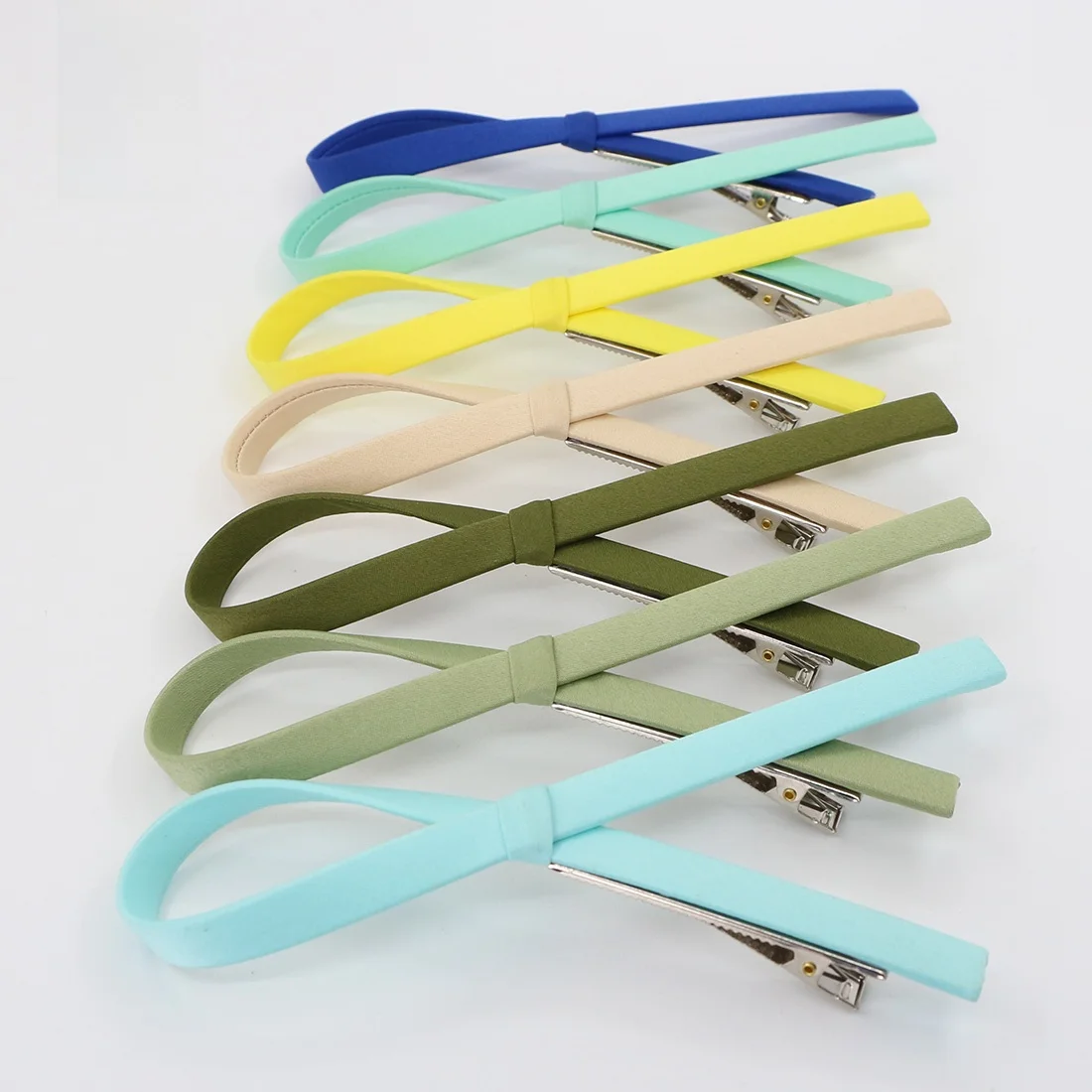 

Korean Sle Satin Hair Accories Air Steward Hair Clip Profional Flight Atnt Headwear Clip Fre Ouurst