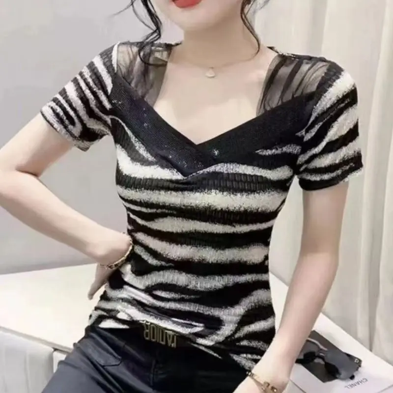 Rhinestone Women's 2024 Summer New Patchwork Pullover V-neck Striped Slim All-match Fashion Casual Short Sleeved T-shirt Tops