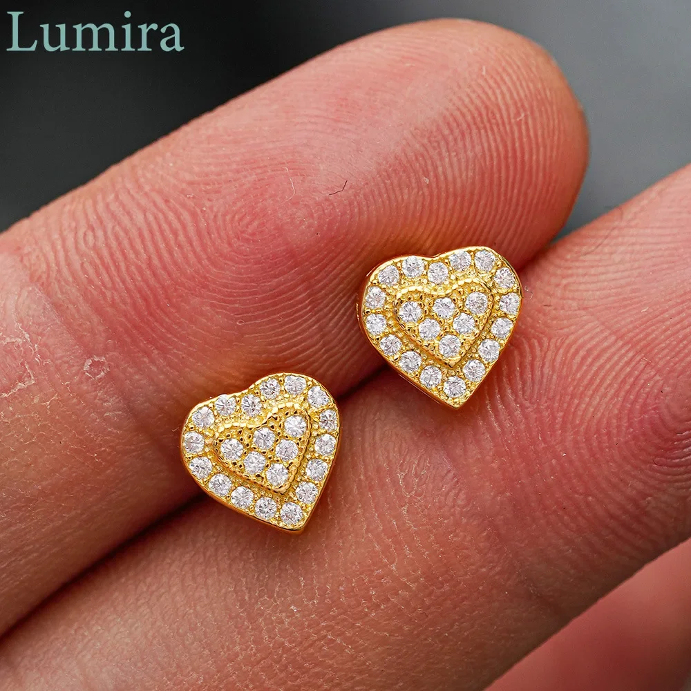 Lumira Fashion Heart-Shaped Platinum PT950 Stud Earrings Screw-style D-Color Full Set Moissanite 18K Gold Ear Studs for Women