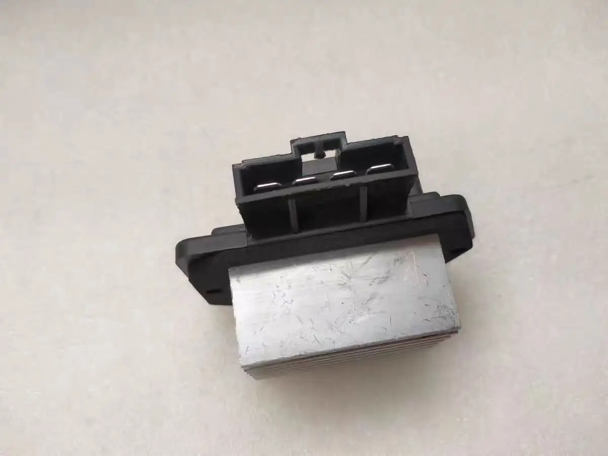 Auto parts Suitable for  Geely Emgrand EC7/New Vision GC7/Englon SC7 - HVAC Blower Motor Resistor  Speed Control Module