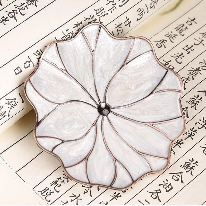 Creative Home Shell Shape Incense Burner Incense Stick Holder Alloy Mini Aromatherapy Furnace Teahouse Decor Crafts